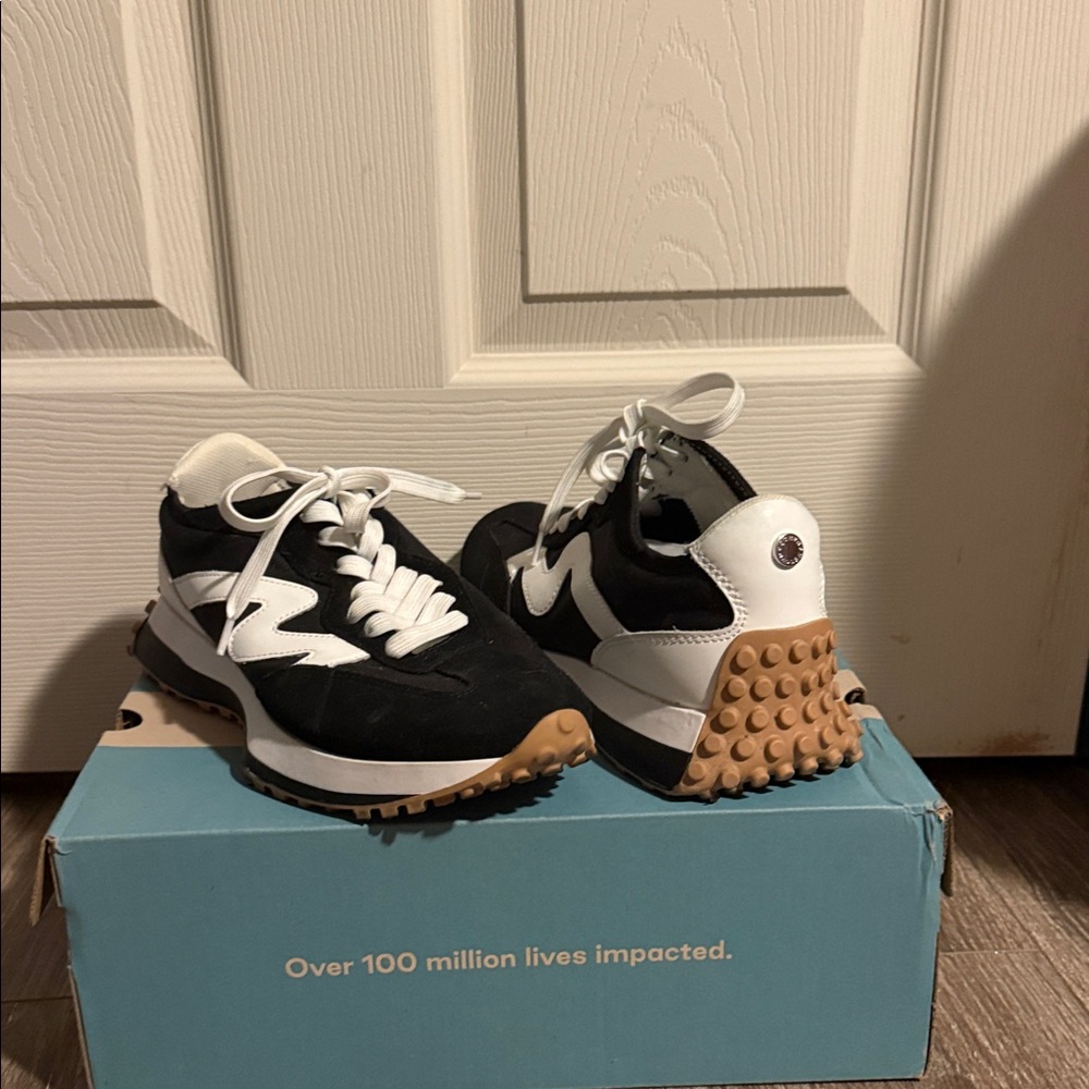 Steve Madden Black White Athletic Sneakers with Gum Sole